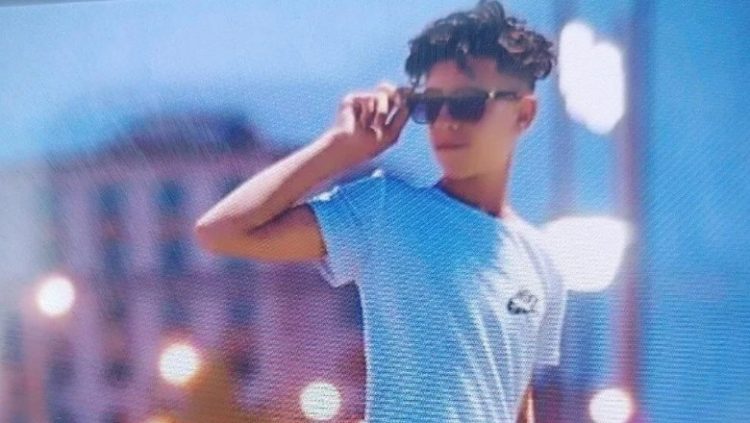 17-vjeçari vret shokun e ngushtë për një postim në rrjetet sociale