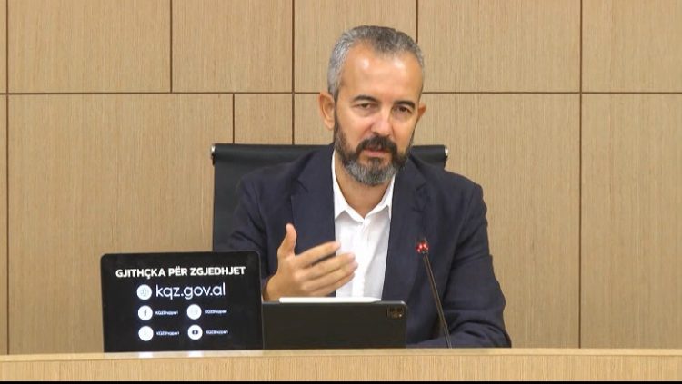 Celibashi: Brenda dhjetorit Kuvendi duhet t’i japë zgjidhje votimit të emigrantëve