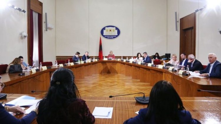 Kërkesat e opozitës për Komisionet Hetimore, Nikolla vendos se kur do të mblidhet Konferenca e Kryetarëve