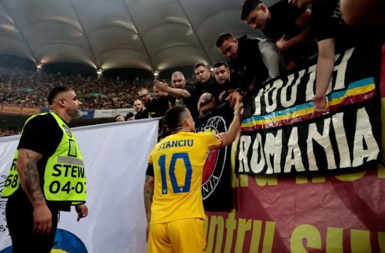 Rumani-Kosovë/ Thirrjet raciste kundër shqiptarëve, ndërpritet për 52 minuta ndeshja