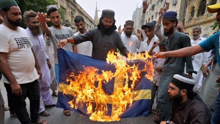 Pse Suedia dhe Danimarka nuk e ndalojnë djegien e Kuranit?