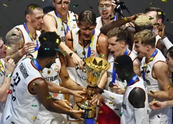 Gjermania mposht Serbinë për të fituar për herë të parë Kupën e Botës të basketbollit