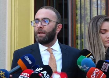 “Nuk u lejua asnjë debat”, Bardhi: Rama i paaftë të mbrojë ndryshimet e veta në kabinet