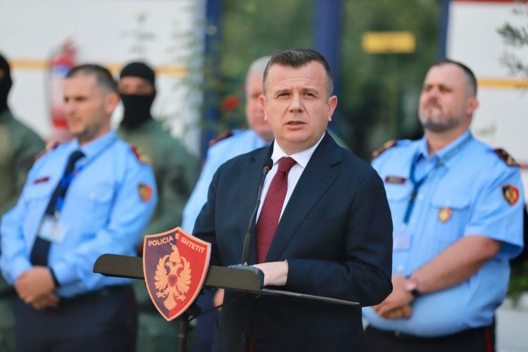 “AMP i ka vëzhguar”, Balla: Vetëpastrime për efektivët që bëhen palë me grupet kriminale