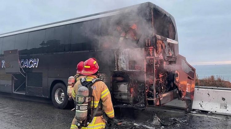 Përfshihet nga flakët autobusi në Slloveni, shpëtojnë për mrekulli pasagjerët