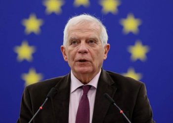 Borrell thirrje Serbisë: Tërhiqni ushtrinë nga kufiri me Kosovën