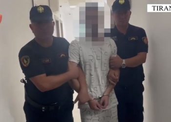 Operacioni ‘Tempulli’/ Shpërndante kanabis pranë shkollave, arrestohet 23-vjeçari në Tiranë