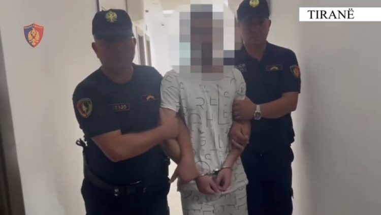 Operacioni ‘Tempulli’/ Shpërndante kanabis pranë shkollave, arrestohet 23-vjeçari në Tiranë