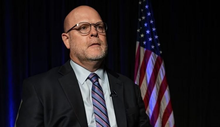 Ambasadori amerikan: Një apo disa struktura qëndrojnë pas sulmit në veri të Kosovës