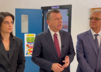 Paketa e Sigurisë në Shkolla/ Balla: Sfidë shpërndarja e lëndëve narkotike tek të rinjtë