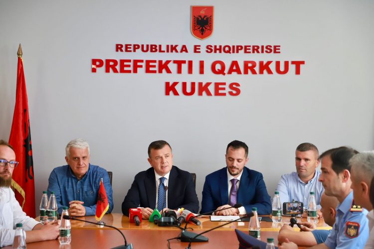 Balla prezanton Prefektin e ri të Kukësit