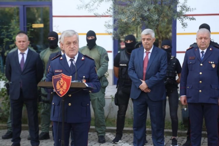 Porositës i vrasjeve, a do ekstradohet nga Greqia Laert Haxhiu? Rrumbullaku: Kemi besim se po