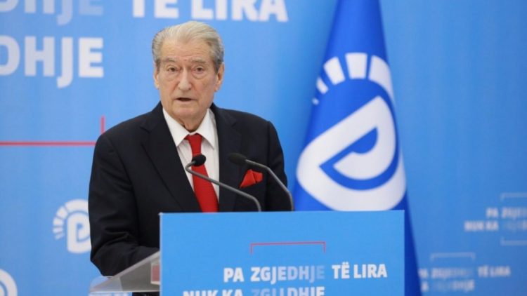 Situata në Kosovë/ Berisha: Sulmi i djeshëm, fillimi i kryengritjes së armatosur nga Beogradi