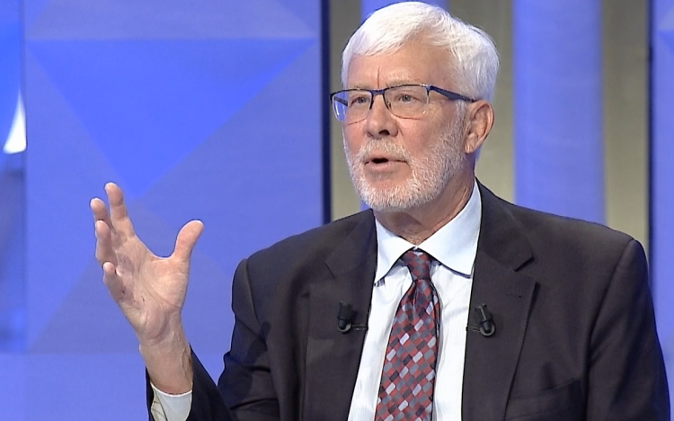 Ish-oficeri i lartë: Dy zyrtarë të CIA-s dhe dy të FBI-së punonin për Rusinë