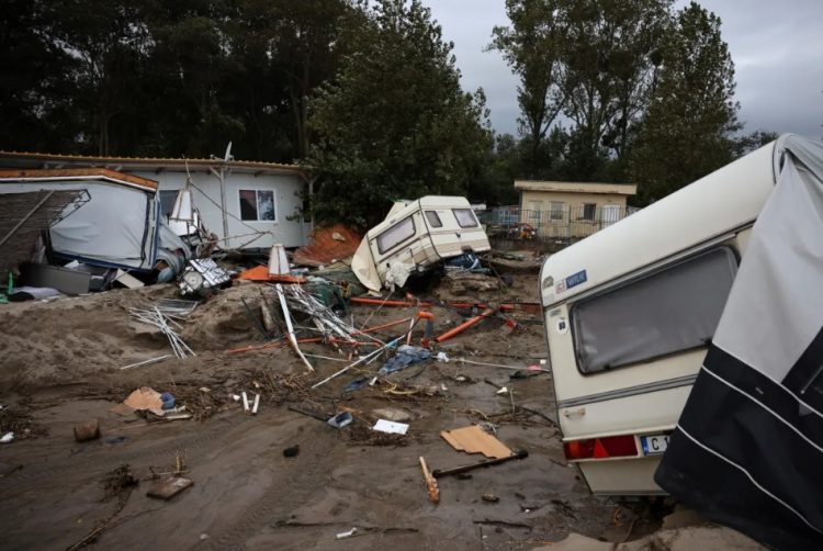 Moti i keq dhe përmbytjet në Greqi, Bullgari dhe Turqi i marrin jetën 10 personave