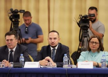 Salianji: Takimi i 43 deputetëve qartëson se kush është Grupi Parlamentar i PD