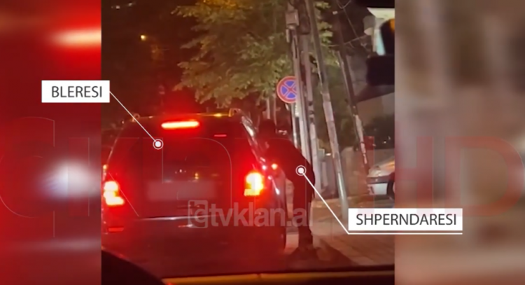 “Më sill birra ose pizza”/Dalin pamjet kur shpërndarësi i shiste drogën klientëve (Video)