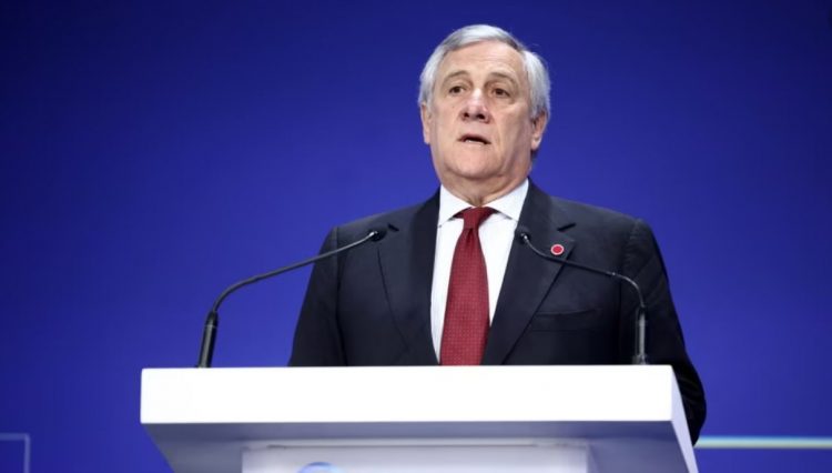 Shefi i diplomacisë italiane: Po punojmë për të përforcuar praninë e KFOR-it në kufirin Kosovë-Serbi