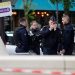 Policia qëllon gruan e mbuluar me hixhab në metronë e Parisit
