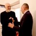 Foto/”Shkrihen” akujt mes dy vendeve? Rama pret në zyrë ministrin e Jashtëm grek