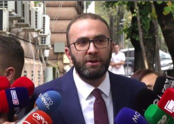 Bardhi: Do i përgjigjemi çdo provokimi të PS! Nikolla të mos bëjë shefen e protokollit të Bashës
