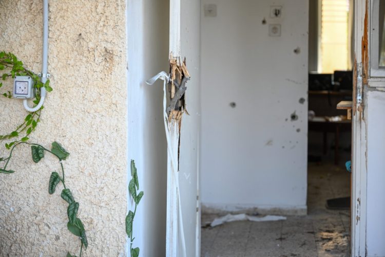 Fëmijë e të moshuar të masakruar në Kfar Aza, gjenerali izraelit: Po bëhen vrasje në mënyrën e ISIS-it