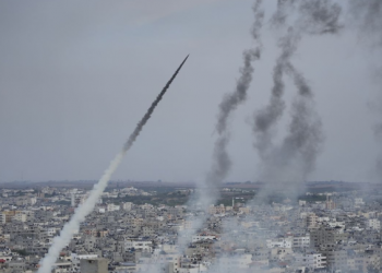 “Në solidaritet me popullin palestinez”, grupi Hezbollah merr përgjegjësinë për njërin nga sulmet