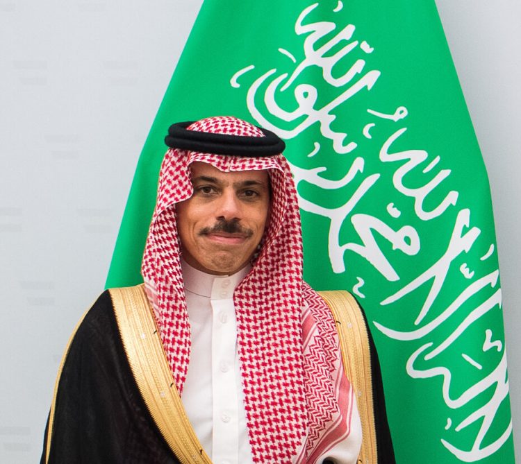 “Shqipëria të ndikojë në Këshillin e Sigurimit që të hiqet rrethimi në Gaza”, ministri i Jashtëm i Arabisë Saudite telefonatë më homologun shqiptar