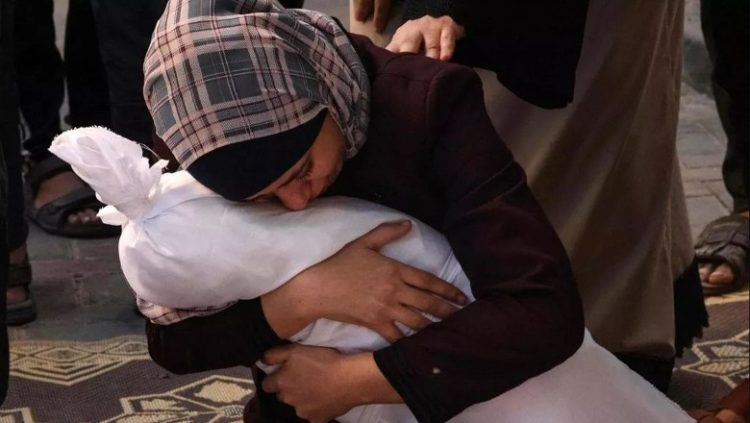 Lufta Izrael-Hamas, 28 nobelistë thirrje për lirimin e të miturve të rrëmbyer