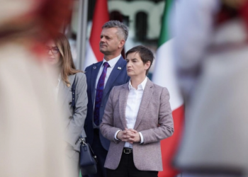 Brnabiç bojkotoi foton me liderët e BE-së?/ Reagon Qeveria Serbe: Gënjeshtra!