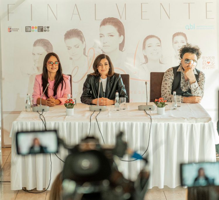 Elsa Lila sjell recitalin “Finalemente Elsa” në Tiranë: Muzika vdes me njeriun jo me karrierën!