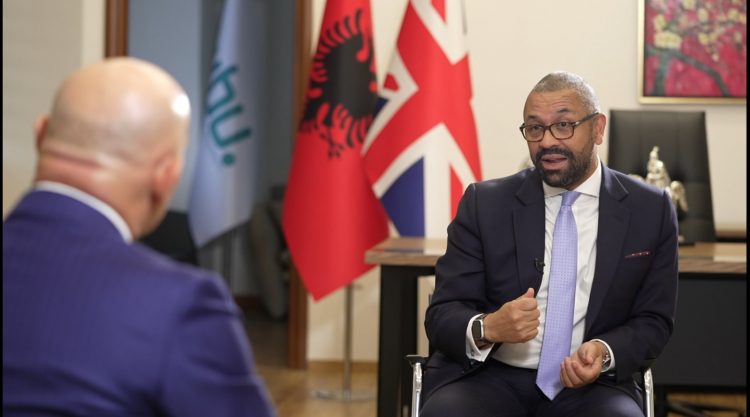 Samiti dhe integrimi i Shqipërisë, Sekretari i Jashtëm Britanik: Shqipëria ka bërë progres, ka mbështetjen tonë