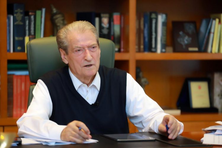 “Akuza të rënda nga SPAK, t’i hiqet imuniteti”, Berisha-deputetit gjerman: Do të nis një proces ligjor të ndershëm kundër teje