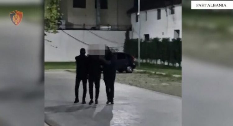 Emri/ Pjesëtar i një organizate kriminale, 32-vjeçari i kërkuar nga Italia arrestohet në Shkodër