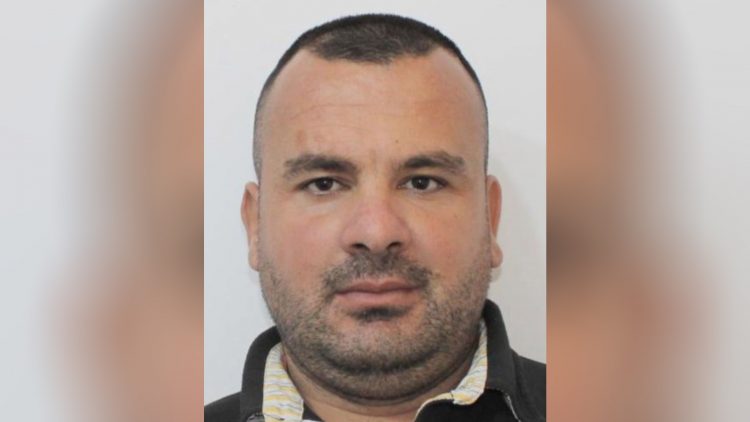 U vetëplagos me kallashnikov dhe gënjeu policinë, 33-vjeçarit i zbulohet edhe një parcelë me drogë