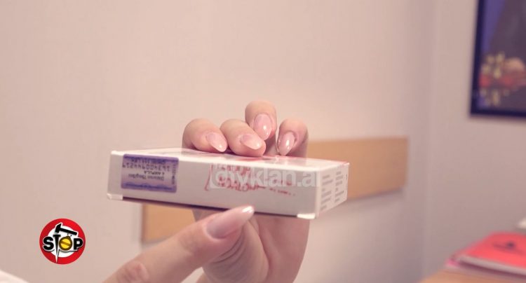 Shitën ilaçet e spitalit të Tepelenës në farmaci private/ Nën hetim shefja e shërbimit spitalor, kryeinfermierja dhe farmacistja