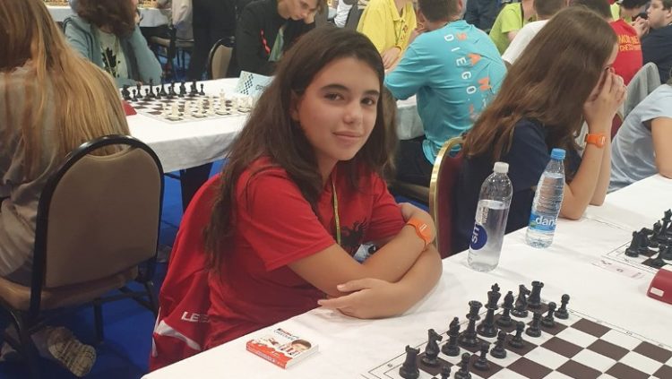 13-vjeçarja shqiptare shpallet kampione Europe në shah, Rama uron publikisht Kler Çakun