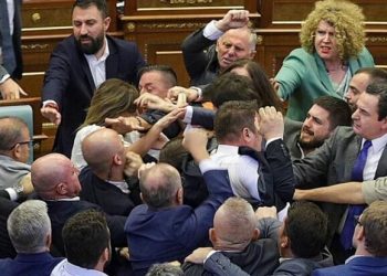 Përplasjet fizike në Kuvendin e Kosovës, aktakuzë kundër zv. kryeministrit dhe tre deputetëve