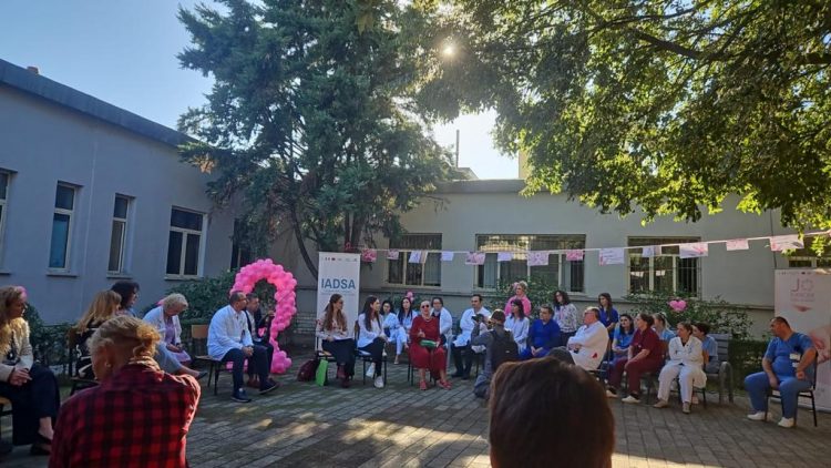 Tetori rozë, koncert në ambientet e Sherbimit Onkologjik