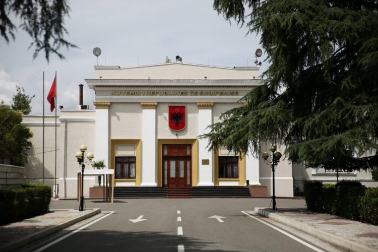 PS u tërhoq nga vendimi i përjashtimit të 23 deputetëve të PD, zbardhet shkresa e Kuvendit drejtuar Gardës