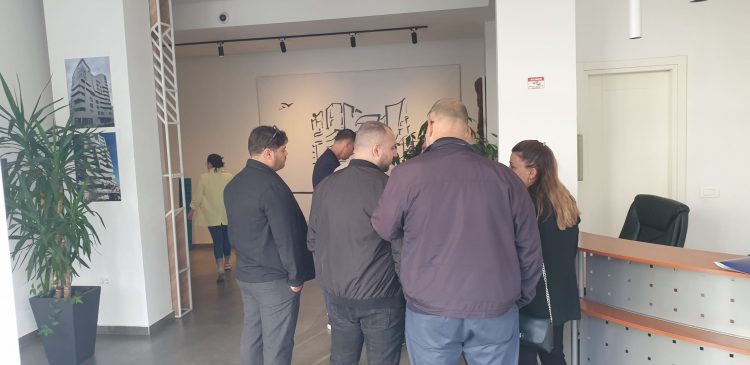 Pas vilës në Gjirin e Lalëzit, dhëndrit të Berishës i sekuestrohen edhe apartamentet në ish-kompleksin “Partizani”