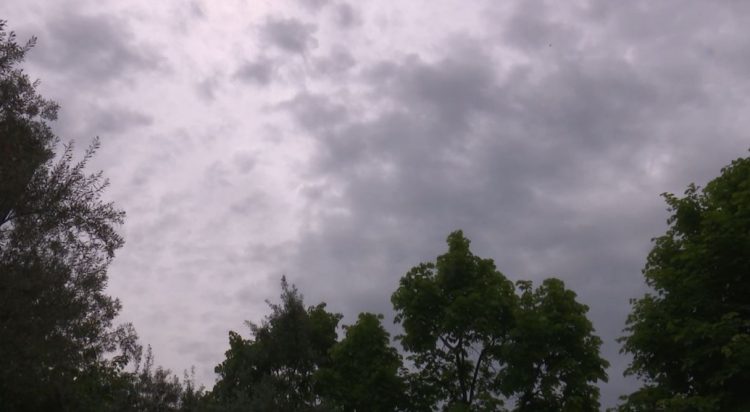 Rrebeshe dhe stuhi ere, parashikimi i motit për sot