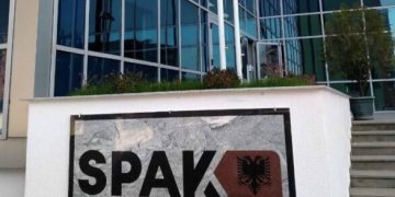 Zbardhet akuza e SPAK për punonjësin e Urbanistikës në Bashkinë Sarandë, mori ryshfet për ndërtim të paligjshëm në Ksamil