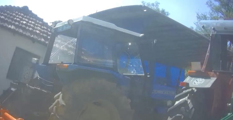 VIDEO/ I ka “ikur shikimi”, por punon mbi zetor,  rastet e zhvatjes së fondeve të Kempit