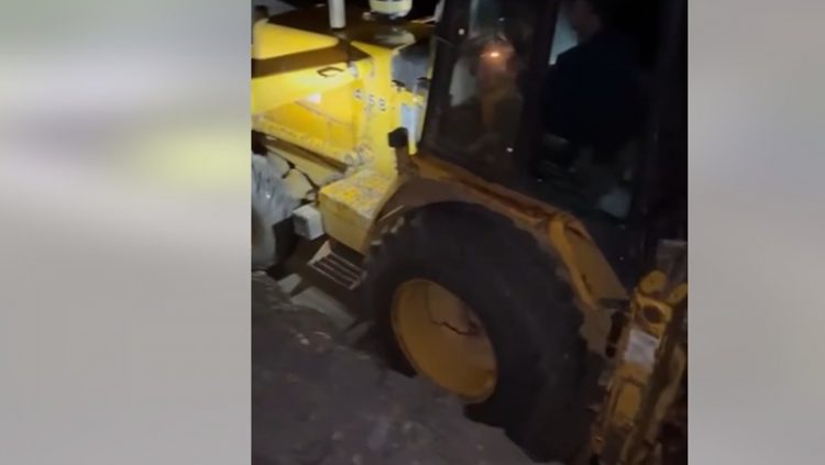 Rruga Theth – Ndërlysaj e bllokuar nga rrëshqitjet e gurëve