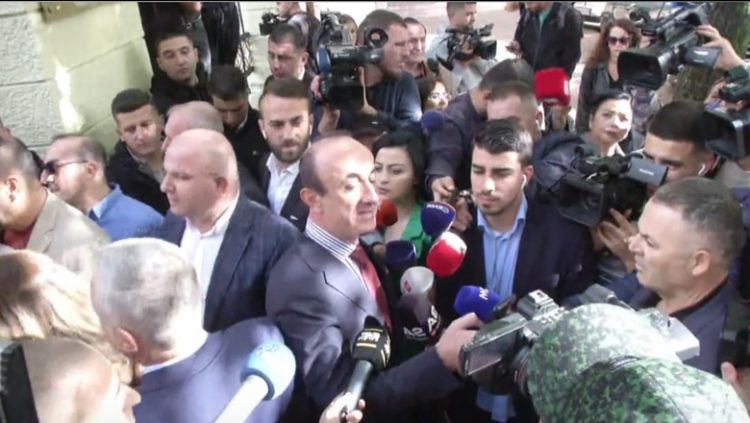 Deputeti Sula shpërthen ndaj Gardës: Turp të keni, i lëpiheni pushtetit për një rrogë