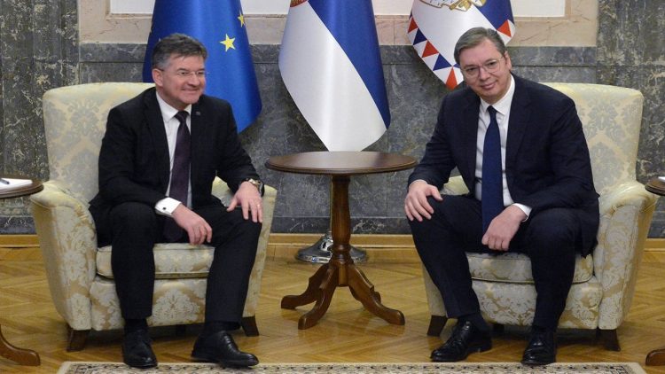 Lajçak sot në Beograd, takohet me presidentin Vuçiç