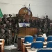 Ushtarët ngrenë flamurin e Izraelit në “parlamentin” e Hamasit në Gaza