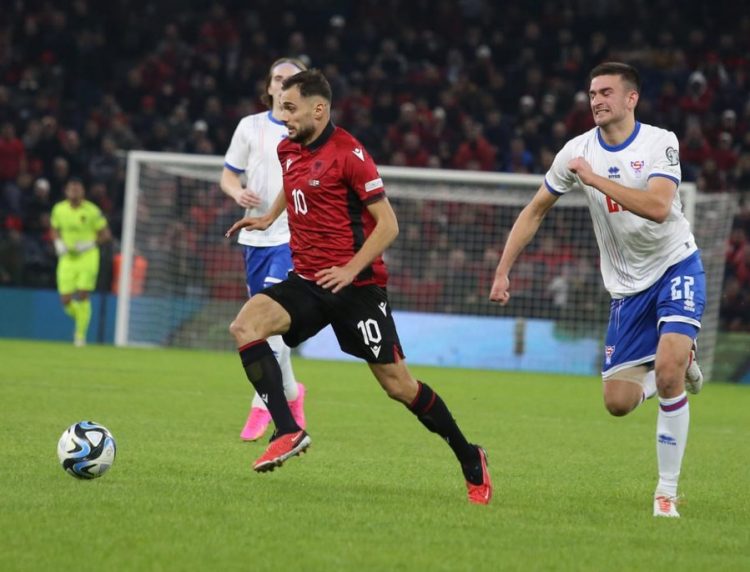 Shqipëri-Ishujt Faroe/ Ndeshje pa gola, kuq e zinjtë marrin pikën që i siguron vendin e parë