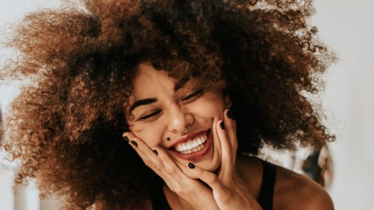 Gabimi që njerëzit e lumtur nuk e bëjnë pothuajse kurrë